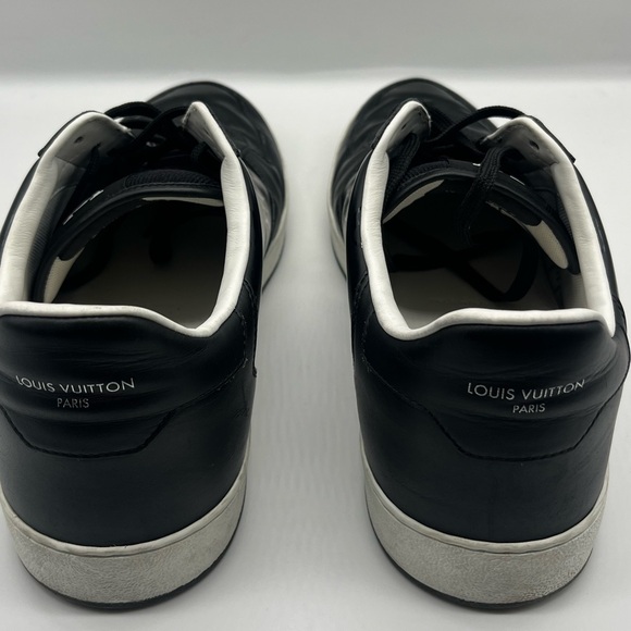 Louis Vuitton Rivoli Sneaker, Black and White Louis Vuitton size 10.5 (12) - Picture 6 of 8